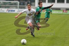 Landesliga Südwest - FC Gerolfing - SpVgg Kaufbeuren 1:2 - rechts Daniel Schachtner wird gebremst