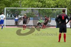 Kreisliga - DJK Ingolstadt - FSV Pfaffenhofen - Elfmetertor zum 2:0 durch Schapfl Moritz - Foto: Jürgen Meyer