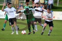 Landesliga - SV Manching - FC Gerolfing  - Hogmeni Wohayo (grün Manching) - Foto: Jürgen Meyer