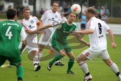 Landesliga - SV Manching - TSV Landsberg - Mitte Fabian Burchard im Kampf um den Ball