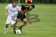 TSV Großmehring - FC Hitzhofen/Oberzell - Christian Oppenheimer (weiß Großmehring) - Foto: Jürgen Meyer