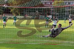 Lottocup 2014 - Türkisch SV Ingolstadt - TSV Jetzendorf 5:0 - Foulelfmeter zum 2:0 für Türkisch durch Abdullah Zorlu. Torwart Georg Weimer hatte keine Chance