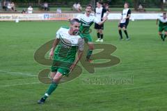 Landesliga 2015/16 - SV Manching - TSV Eching - Mario Chiaradia #10 grün Manching schiesst den 1:1 Ausgleichstreffer - Foto: Jürgen Meyer