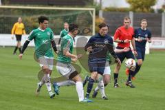 Landesliga Südost 2015/2016 - SV Manching - TuS Holzkirchen - ab durch die Mitte, Daniel Schachtner (SV) wird von Marko Maric (TuS) links angegriffen