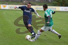 Landesliga Südost 2015/2016 - SV Manching - TuS Holzkirchen - Mario Chiaradia (SV) und rechts 16 Deniz Sari (TuS)