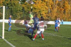 Liga Pokal Kreisliga  - TSV Ober/Unterhaunstadt - SV Kasing - Daniel Mula Torwart Ober/Unterhaunstadt greift am Ball vorbei nach einem Eckball - Dominik Wachter #19 weiss Kasing - Michael Kloiber #5 blau Ober/Unterhaunstadt -  Foto: Jürgen Meyer