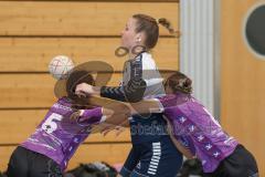 Bezirksoberliga Frauen- Saison 2026/27 - HC Donau/Paar- SpVgg Altenerding - Hübner Melanie weiss HC Donau/Paar - Prem Lena Marie lila Altenerding  - Kübelsbeck Julia lila Altenerding  #5 - Foto: Meyer Jürgen