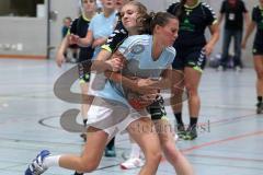 Damen Handball - HG Ingolstadt - MTV Pfaffenhofen - links Corinna Demel wird ausgebremst