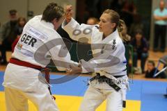 Judo Damen - Bayernliga - DJK Ingolstadt - SV Hirten - rechts Anja Weinzierl (DJK) gegen Anja Moog