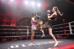 Oyakata - Night4Fight
Eniko Töth schwarze Hose Ungarn
Melanie Volkova rosa Hose Diamond Gym