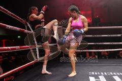 Oyakata - Night4Fight
Eniko Töth schwarze Hose Ungarn
Melanie Volkova rosa Hose Diamond Gym