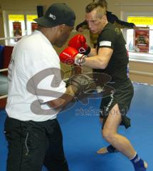 Kickbox-WM 2007 - Lorand Sachs der WM hier mit seinem Trainer im Ring