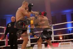 Kickboxen Thaiboxen - Stekos Fight Night - Weltmeisterschaft - WKU World Title -76 kg Thaiboxing K1 - David Dardan Morina (GER) vs. Dominik Zadora (POL) - Sieger KO in der 2. Runde David Dardan Morina - links Dominik Zadora, rechts Morina