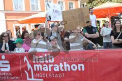 Halbmarathon 2026 - Halbmarathon 2026  - Fans am Strassenrand - XXXXX - Foto: Meyer Jürgen