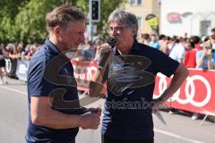 Halbmarathon 2026 - Halbmarathon 2026  - Peter Maisenbacher - Organisation  - im Gespräch mit Ralf Schmiedeke - XXXXX - Foto: Meyer Jürgen