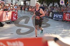 Halbmarathon 2026 - Halbmarathon 2026  - Chris Göltl #3 MTV Ingolstadt - 1. Sieger - im Zieleinlauf - XXXXX - Foto: Meyer Jürgen