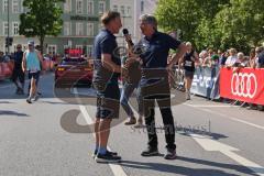Halbmarathon 2026 - Halbmarathon 2026  - Peter Maisenbacher - Organisation  - im Gespräch mit Ralf Schmiedeke - XXXXX - Foto: Meyer Jürgen
