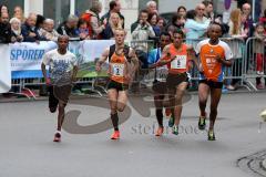 ODLO - Halbmarathon Ingolstadt 2015 - Führungsläufer links ohne Nummer Endisu Getachew (Aurbach) - Hagen Brosius #2 (SC Delphin Ingolstadt) - Said Azouzi (Aaart Marocco) #5 - Foto: Jürgen Meyer