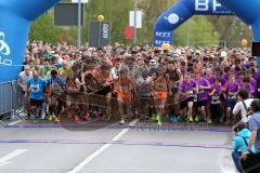 ODLO - Halbmarathon Ingolstadt 2015 - Start Halbmarathon - Foto: Jürgen Meyer