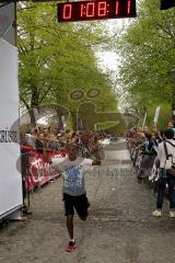 ODLO - Halbmarathon Ingolstadt 2015 - 2. Sieger Endisu Getachew (Aurbach) mit 1:08:11 - Foto: Jürgen Meyer