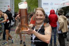 ODLO - Halbmarathon Ingolstadt 2015 - 1.Siegerin Damen Kristin Möller SC Delphin Ingolstadt  mit 1:16:44 - Foto: Jürgen Meyer