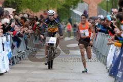 ODLO - Halbmarathon Ingolstadt 2015 - Sieger Said Azouzi (Aaart Marocco) mit 1:07:02 - Foto: Jürgen Meyer