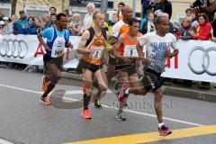 ODLO - Halbmarathon Ingolstadt 2015 - Führungsläufer ohne Nummer Endisu Getachew (Aurbach) - Hagen Brosius #2 (SC Delphin Ingolstadt) - Said Azouzi (Aaart Marocco) #5 - Foto: Jürgen Meyer