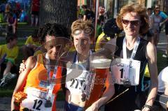 Halbmarathon 2012 Ingolstadt Foto: Jürgen Meyer
 Petra Stöckmann, Mary Oleary und Haile Haimanot