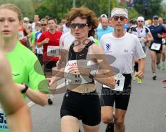 Halbmarathon Ingolstadt 2011 - spätere Siegerin Mary Oleary