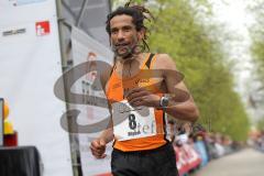 Halbmarathon in Ingolstadt 2013 - Miguel Lenz 6.Platz - 1:13:42
