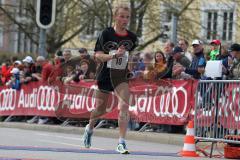 Halbmarathon in Ingolstadt 2013 - 10 Hagen Brosius