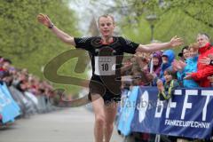Halbmarathon in Ingolstadt 2013 - 2. Hagen Brosius - 1:09:12