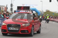 Halbmarathon in Ingolstadt 2013 - Das Zeitauto Führungsfahrzeug