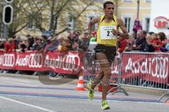 Halbmarathon in Ingolstadt 2013 - 2 Said Azouzi