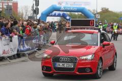 Halbmarathon in Ingolstadt 2013 - Das Zeitauto Führungsfahrzeug