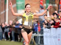 Deutschen Cross-Meisterschaften - Siegerin über 5,1 km Sabrina Mockenhaupt aus Köln