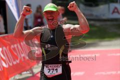 Triathlon Ingolstadt 2015 - Baggersee - Olympische Distanz, Ziel Einlauf, Emotion, Jubel, Egerer Albert