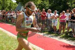 Triathlon Ingolstadt 2015 - Baggersee - Olympische Distanz, Radfahren, Wechselzone, Faris al Sultan, Start Laufen