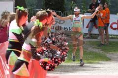 Triathlon Ingolstadt 2015 - Baggersee - Olympische Distanz, Ziel Einlauf, Emotion, Jubel, Vierter Platz Faris Al Sultan