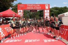 Triathlon Ingolstadt 2015 - Baggersee - Olympische Distanz, Ziel Einlauf, Emotion, Cheerleader