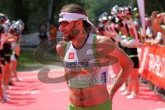 Triathlon Ingolstadt 2015 - Baggersee - Olympische Distanz, Ziel Einlauf, Emotion, Jubel, Vierter Platz Faris Al Sultan