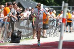 Triathlon Ingolstadt 2015 - Baggersee - Olympische Distanz, Laufen, Sieger Per Bittner (Leipzig)