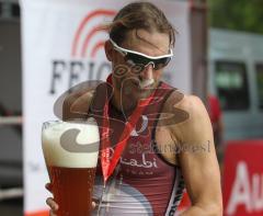 Triathlon Ingolstadt 2011 - Faris Al-Sultan mit Bier Bart