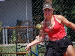 Tennis - Nordbräu Cup - Finale  - Frauen - 2026 - Nordbräu Cup 2026 - Finale - Frauen - Graber Nadine - TC Aschheim in Pink - Grigorieva Darja - TK Bietigheim in dunkler Hose - Foto: Meyer Jürgen