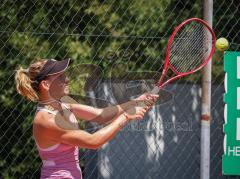 Tennis - Nordbräu Cup - Finale  - Frauen - 2026 - Nordbräu Cup 2026 - Finale - Frauen - Graber Nadine - TC Aschheim in Pink - Grigorieva Darja - TK Bietigheim in dunkler Hose - Foto: Meyer Jürgen