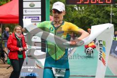Triathlon Ingolstadt 2022 - Hirsch Wilhelm - Pro Team Hotel Jakob - 1. Sieger der Mitteldistanz mit einer Zeit von 3:30:18 - Foto: Jürgen Meyer