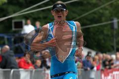 Triathlon Ingolstadt 2014 - Baggersee - Christian Bader auf der Laufstrecke