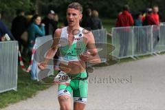 Triathlon Ingolstadt 2014 - Baggersee - der spätere Dritte, Sebastian Glockshuber