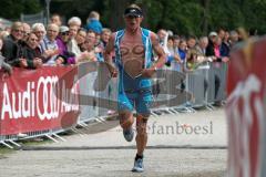 Triathlon Ingolstadt 2014 - Baggersee - Christian Bader auf der Laufstrecke