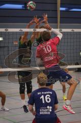 Volleyball - Saison 2026/27 - Donauholz Volleys Ingolstadt - SC Freising - Winter Maximilian pink Freising #10 - Kukharchuk Dzmitry schwarz Donauholz Volleys #8 - Ihrler Michael schwarz Donauholz Volleys #19 -  Foto: Meyer Jürgen